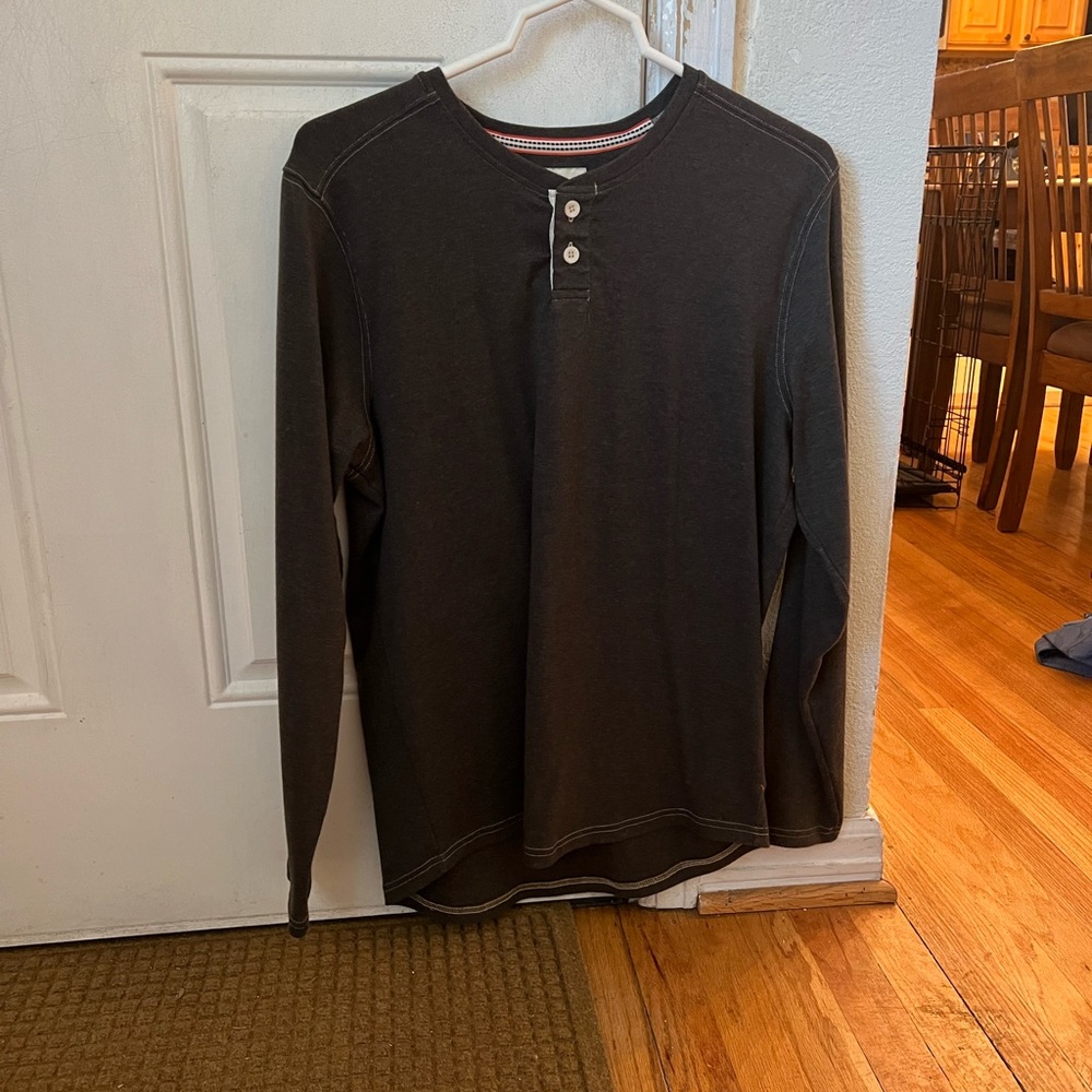 The Normal Brand Henley shirt, men’s medium.